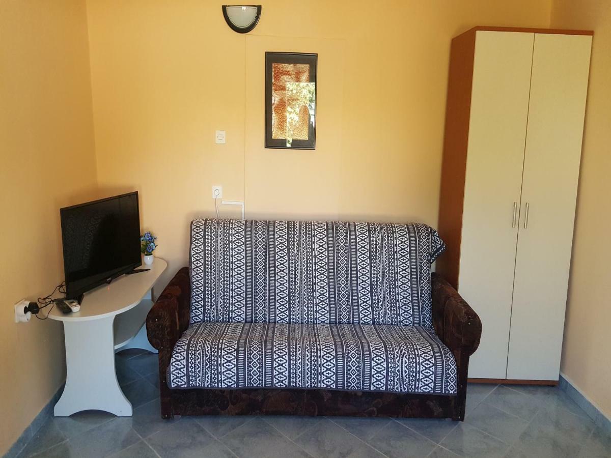 Apartment Silvija Ližnjan Екстериор снимка
